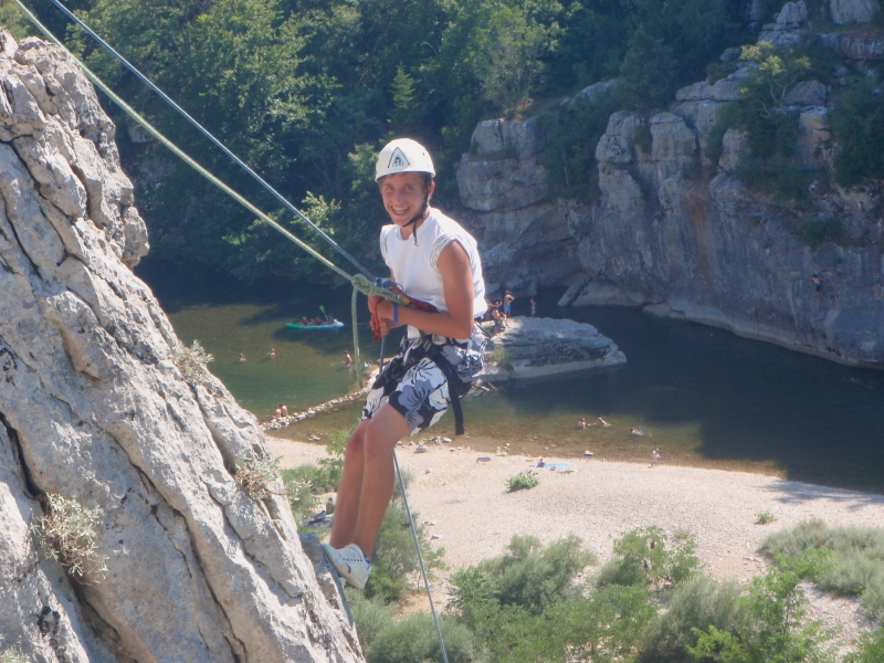 Village Camps International Summer Camp Ard&egrave;che, France 2019-07-26 https://www.villagecamps.com/journals_admin/images/74-9-Ignacio abseils.jpg